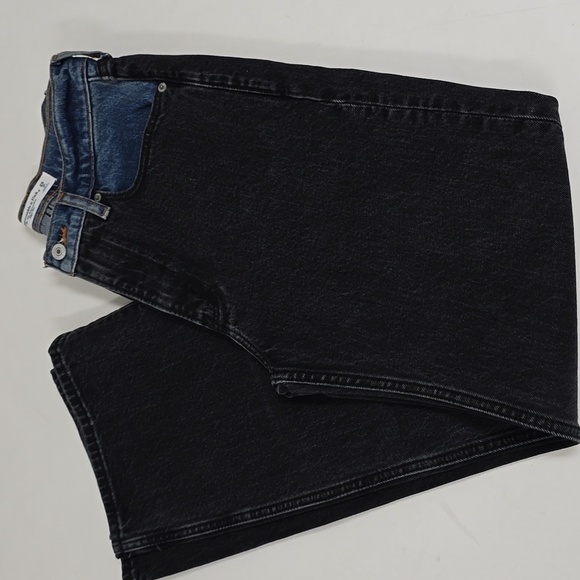 Abercrombie and fitch Curve Love High Rise 90s Relaxed Jean - Picture 2 of 16